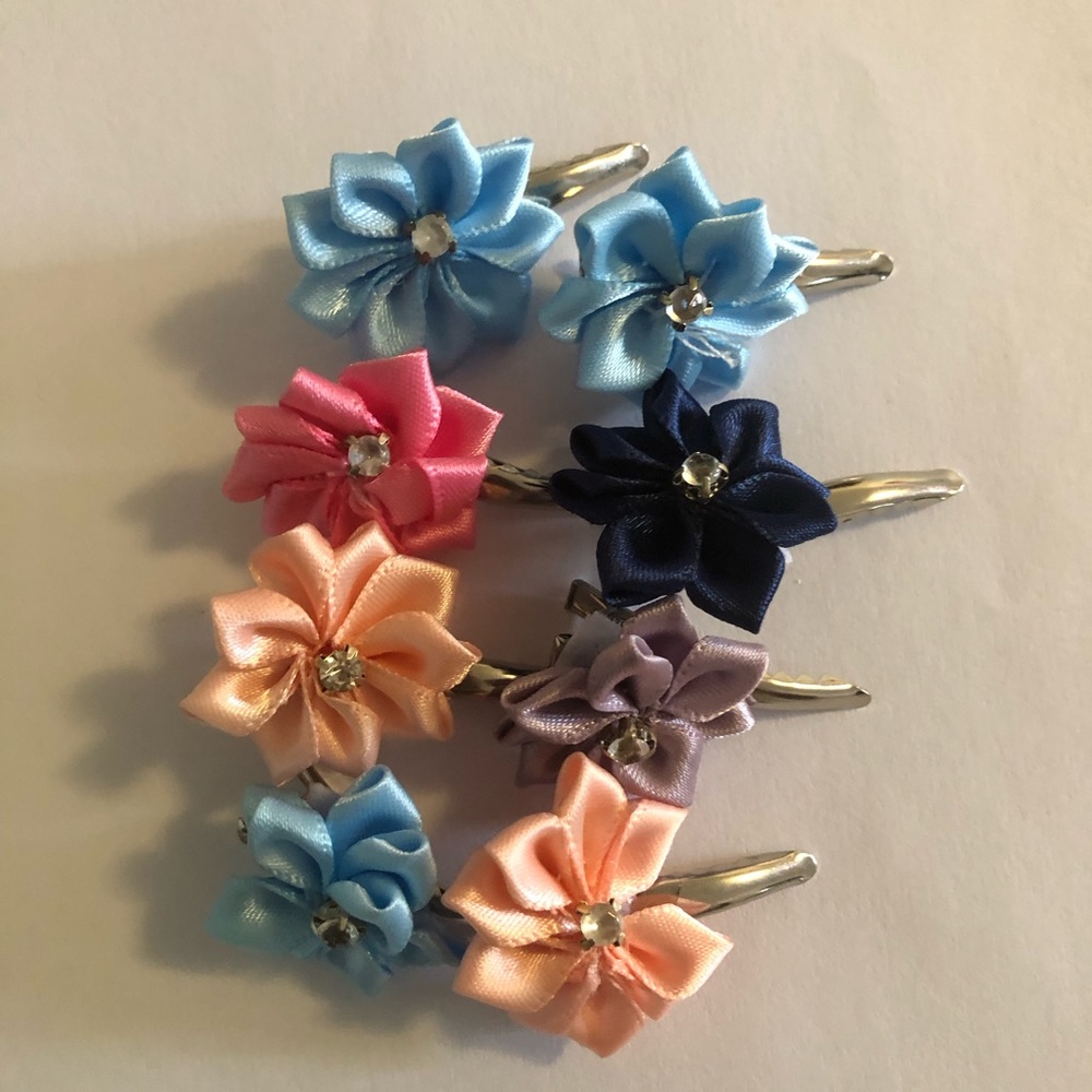 8 pc flowers girl hair clips - Picture 2 of 3